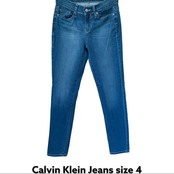 NWOT Women’s Calvin Klein Jeans size 4 - Picture 1 of 13